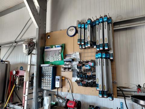 Wiper Blades and parts - Shurlock Row Garage
